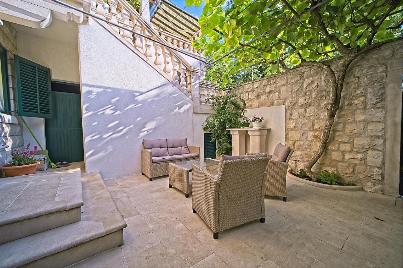 Apartment Renata Postira Dış mekan fotoğraf