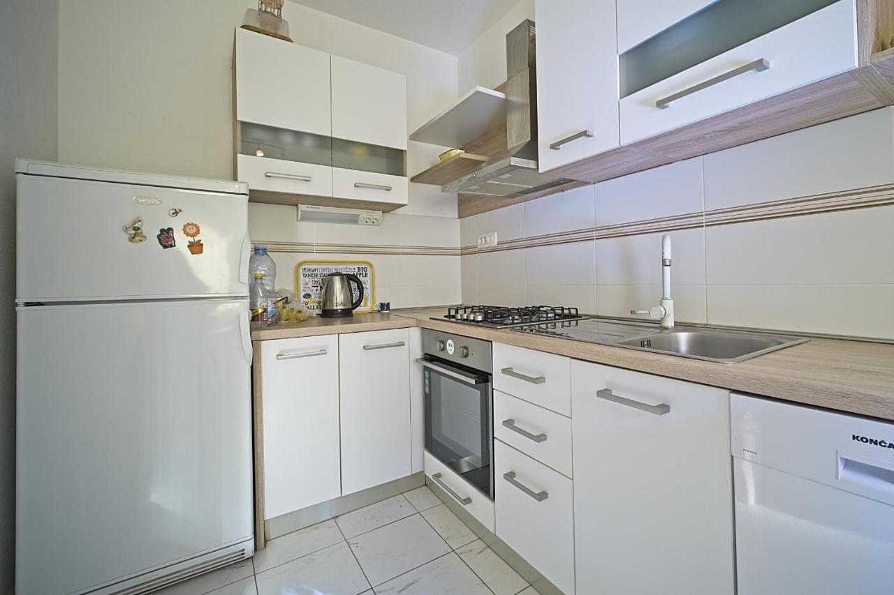 Apartment Renata Postira Dış mekan fotoğraf