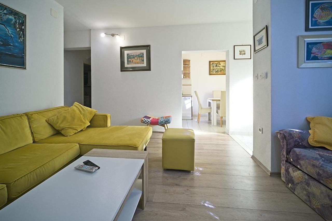 Apartment Renata Postira Dış mekan fotoğraf